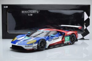 Ford GT Chip Ganassi Racing UK #67 M. Franchitti / A. Priaulx / H. Tincknell 24 Hours of Le Mans 2016 Minichamps 1:18 1551686 — photo 6 of 6