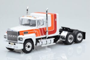 Ford LTL 9000 White Red Orange IXO 1:43 TR094