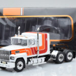 Ford LTL 9000 White Red Orange IXO 1:43 - image 5 of 5