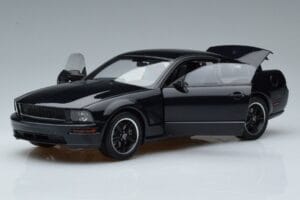 Ford Mustang GT S197 Bullitt AUTOart 1:18 73067 Diecast — photo 2 of 7