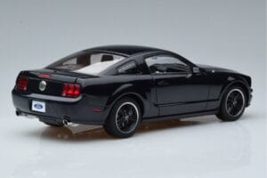 Ford Mustang GT S197 Bullitt AUTOart 1:18 73067 Diecast — photo 3 of 7