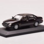 Ford Scorpio Black Minichamps 1:43 - image 2 of 4