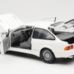 Ford Sierra RS RHD White Minichamps 1:18 - image 5 of 8