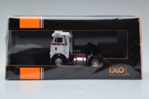 Freightliner COE White IXO 1:43 TR128 Diecast — photo 6 of 6