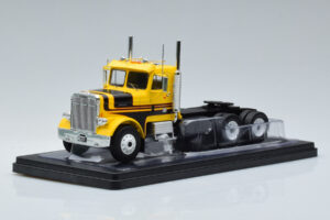 Freightliner FLC120 64T Yellow IXO 1:43 TR116