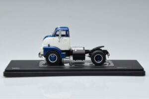 GMC 950 COE Blue White IXO 1:43 TR150 Diecast — photo 3 of 6