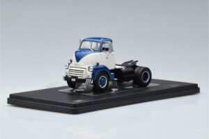 GMC 950 COE Blue White IXO 1:43