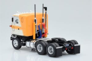 GMC Astro 95 Beige White IXO 1:43 TR167 Diecast — photo 4 of 5
