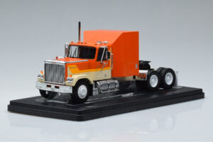 GMC General Orange IXO 1:43 TR129