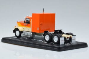 GMC General Orange IXO 1:43 TR129 Diecast — photo 5 of 6