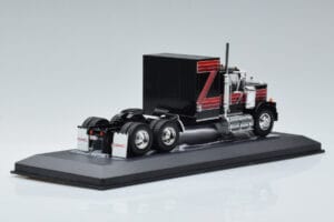 GMC General Red Black IXO 1:43 TR102 Diecast — photo 2 of 6