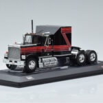 GMC General Red Black IXO 1:43 TR102