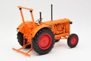 Hanomag R28 Farm Tractor Minichamps 1:18 109153072 Diecast — photo 2 of 6