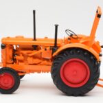 Hanomag R28 Farm Tractor Minichamps 1:18 109153072 - image 3 of 6