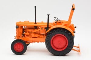 Hanomag R28 Farm Tractor Minichamps 1:18 109153072 Diecast — photo 3 of 6