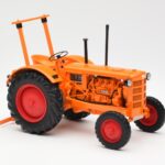 Hanomag R28 Farm Tractor Minichamps 1:18 109153072 - image 4 of 6