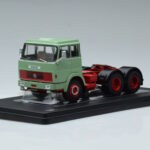 Henschel HS 19 TS Green IXO 1:43