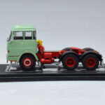 Henschel HS 19 TS Green IXO 1:43 - image 3 of 6
