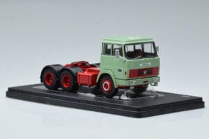 Henschel HS 19 TS Green IXO 1:43 TR151 Diecast — photo 4 of 6