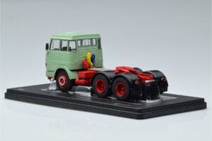 Henschel HS 19 TS Green IXO 1:43 TR151 Diecast — photo 5 of 6