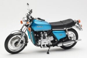 Honda Gold Wing GL1000 Blue Metallic Minichamps 1:12 122161600 Diecast — photo 5 of 6