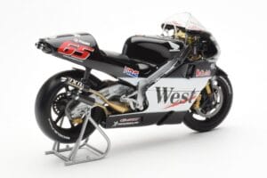 Honda NSR500 West Honda Pons #65 L. Capirossi 500cc World Championship 2001 Minichamps 1:12 122016165 Diecast — photo 3 of 4