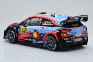 Hyundai i20 Coupe WRC #6 D. Sordo / C. del Barrio Rally Catalunya 2019 IXO 1:18 18RMC052C Diecast — photo 5 of 6