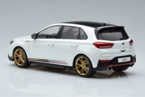 Hyundai i30 N PD Atlas White MCG 1:18 MCG18376 Diecast — photo 5 of 6