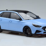 Hyundai i30 N PD Performance Blue MCG 1:18 - image 4 of 6