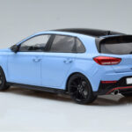 Hyundai i30 N PD Performance Blue MCG 1:18 - image 5 of 6