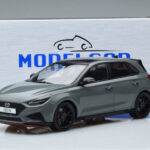 Hyundai i30 N PD Shadow Gray MCG 1:18 - image 6 of 6