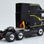 International Eagle Cabover Black IXO 1:43 - image 2 of 5