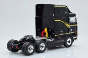 International Eagle Cabover Black IXO 1:43 TR169 Diecast — photo 2 of 5