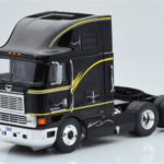 International Eagle Cabover Black IXO 1:43