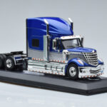 International Lonestar Blue IXO 1:43 TR118 - image 4 of 6