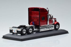 International Lonestar Red IXO 1:43 TR103 Diecast — photo 2 of 6