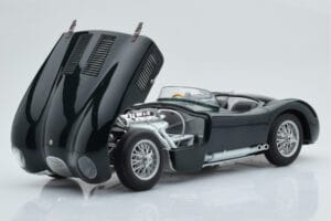 Jaguar C-Type Green AUTOart 1:18 73500 Diecast — photo 2 of 8