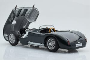 Jaguar C-Type Green AUTOart 1:18 73500 Diecast — photo 3 of 8