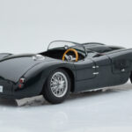 Jaguar C-Type Green AUTOart 1:18 - image 4 of 8