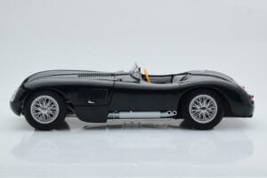 Jaguar C-Type Green AUTOart 1:18 73500 Diecast — photo 5 of 8