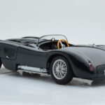 Jaguar C-Type Green AUTOart 1:18 - image 7 of 8