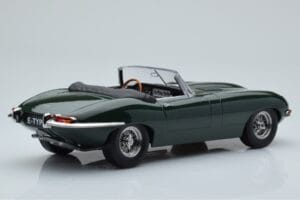 Jaguar E-Type Series 1 Roadster Green KK-Scale 1:18 KKDC180481 Diecast — photo 2 of 6