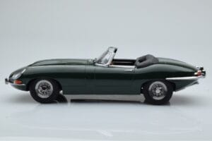 Jaguar E-Type Series 1 Roadster Green KK-Scale 1:18 KKDC180481 Diecast — photo 3 of 6