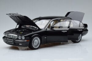 Jaguar XJ6 X350 Ebony Black Almost Real 1:18 810501 Diecast — photo 2 of 11