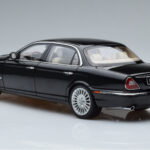 Jaguar XJ6 X350 Ebony Black Almost Real 1:18 - image 6 of 11