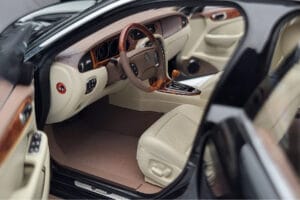 Jaguar XJ6 X350 Ebony Black Almost Real 1:18 810501 Diecast — photo 7 of 11