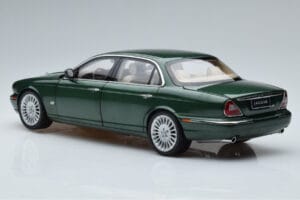 Jaguar XJ6 X350 Racing Green Almost Real 1:18 810502 Diecast — photo 7 of 13