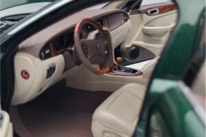 Jaguar XJ6 X350 Racing Green Almost Real 1:18 810502 Diecast — photo 8 of 13