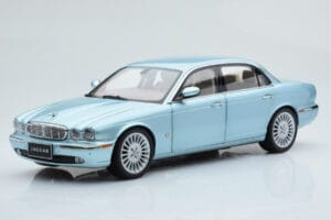 Jaguar XJ6 X350 Seafrost Light Blue Almost Real 1:18 810503