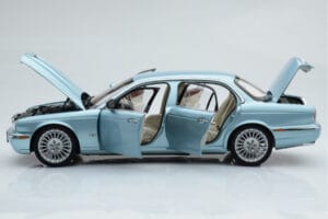 Jaguar XJ6 X350 Seafrost Light Blue Almost Real 1:18 810503 Diecast — photo 5 of 11